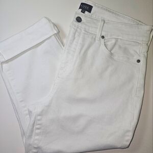 NYDY White Marilyn Straight Capris